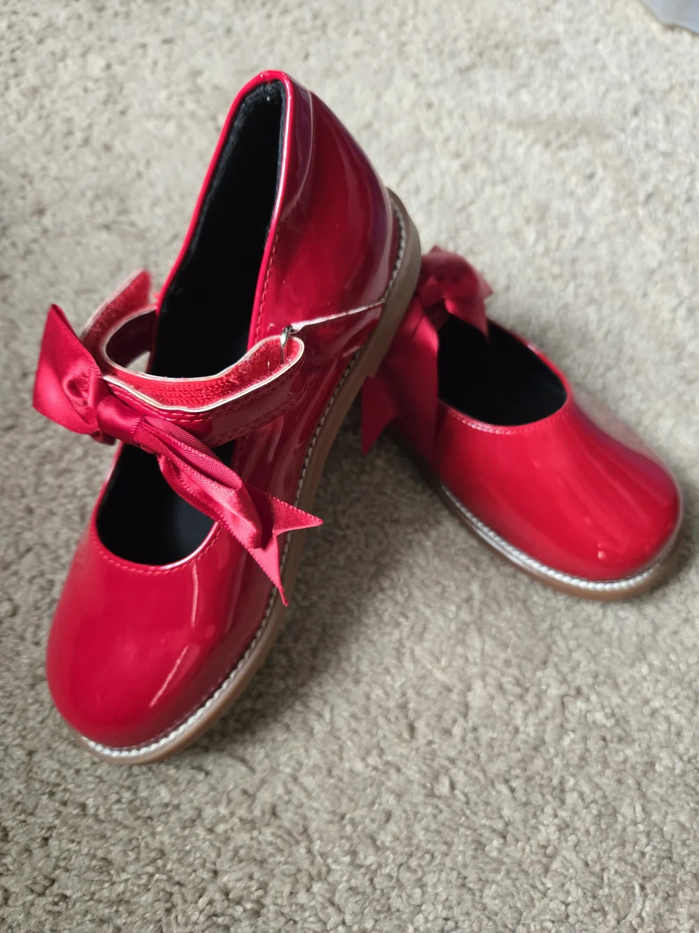 Girl's Red Patent  Flats with Bow